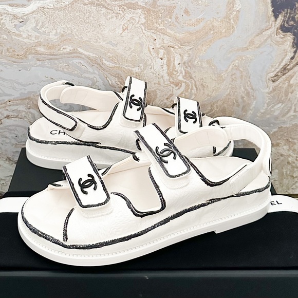 New! Chanel Calfskin Printed Velcro Dad White Black Sandals - Picture 1 of 11